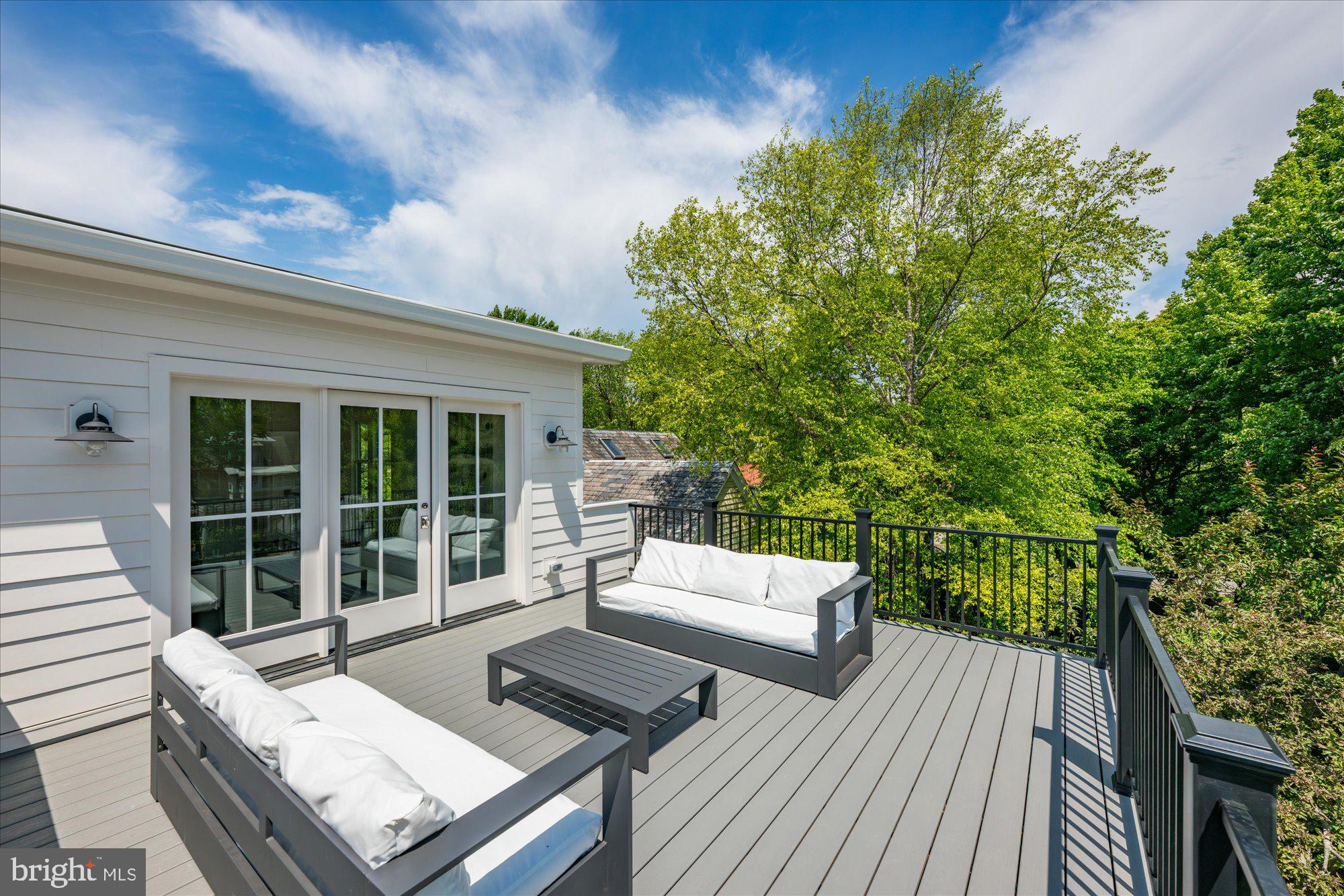 AMERICAN UNIVERSITY PARK - Residential