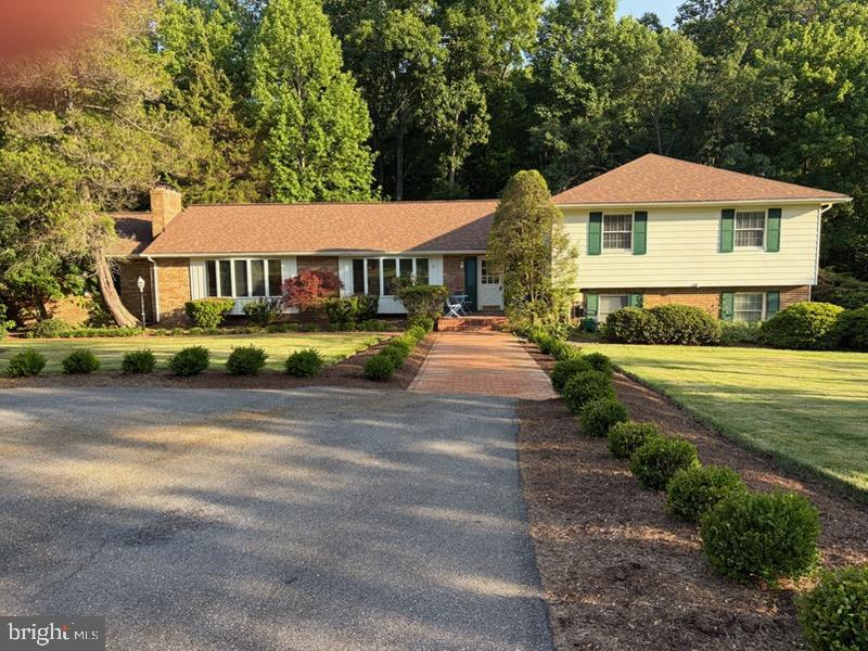 HARBOR HILLS - Residential
