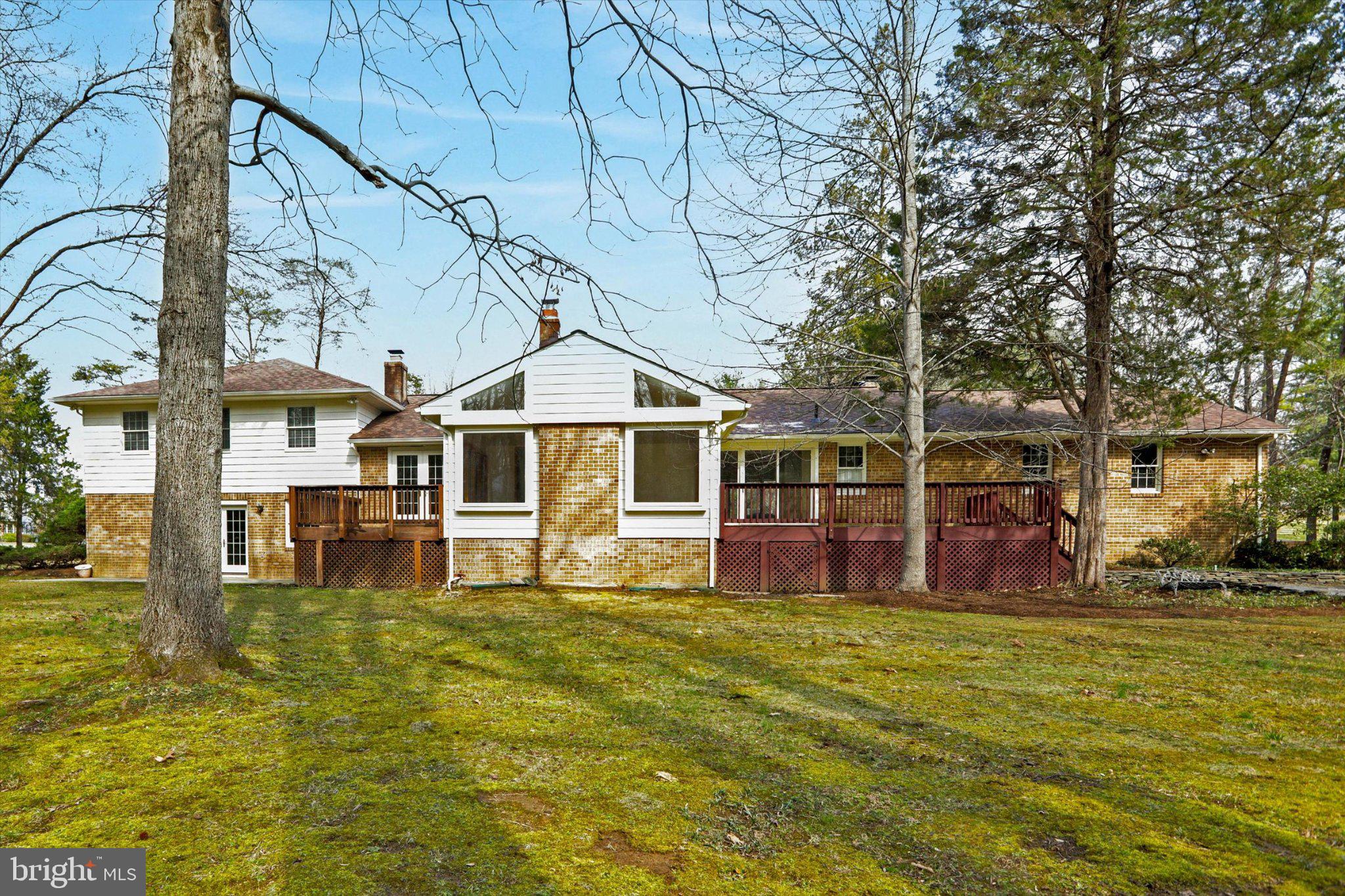 HARBOR HILLS - Residential