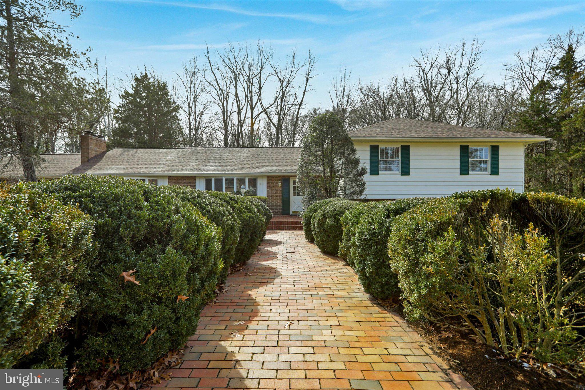 HARBOR HILLS - Residential