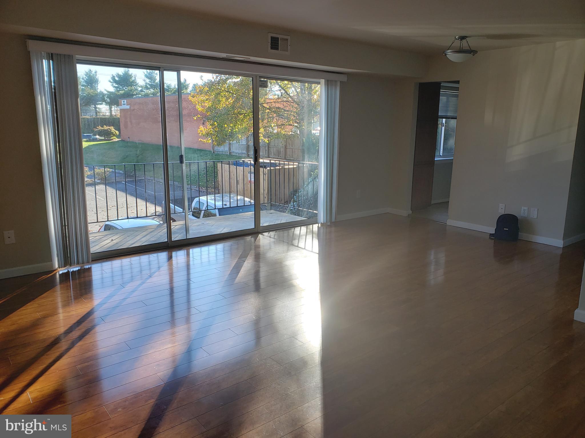 WESTWOOD COMMONS - Residential