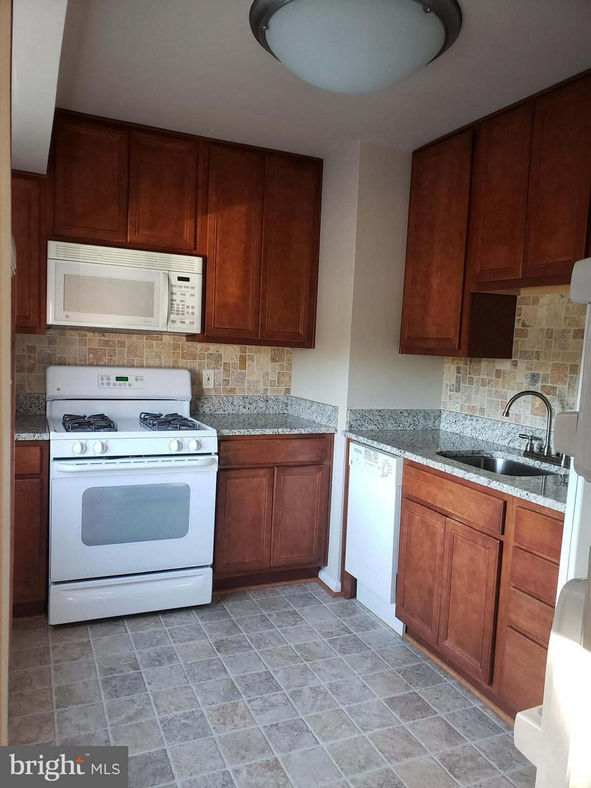 WESTWOOD COMMONS - Residential