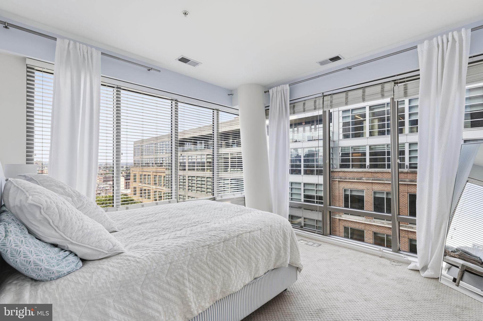 HARBOR EAST - Residential