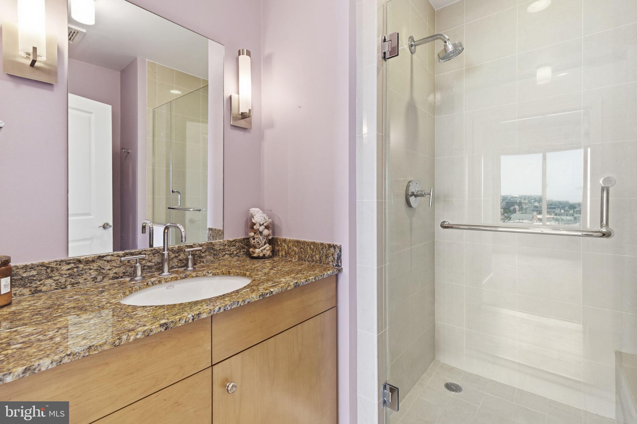 HARBOR EAST - Residential