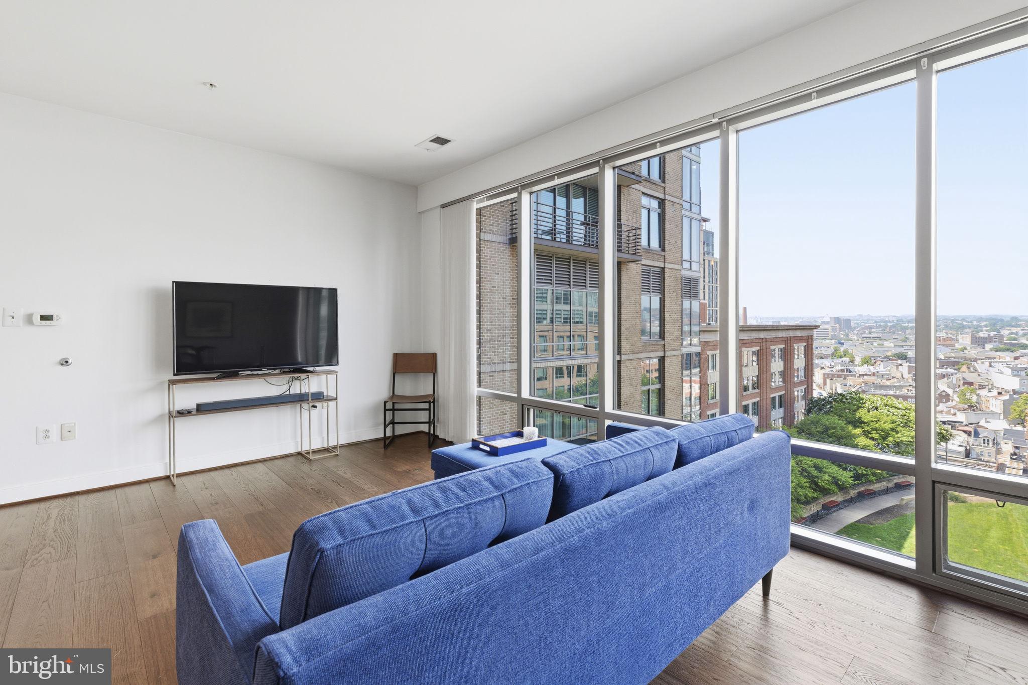 HARBOR EAST - Residential