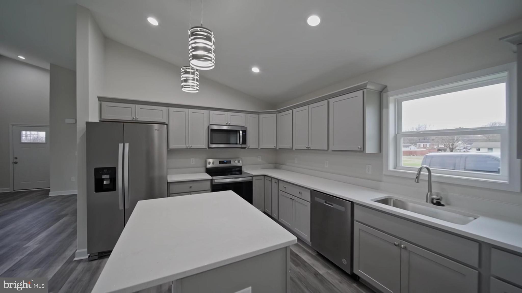 FOX GLEN - Residential