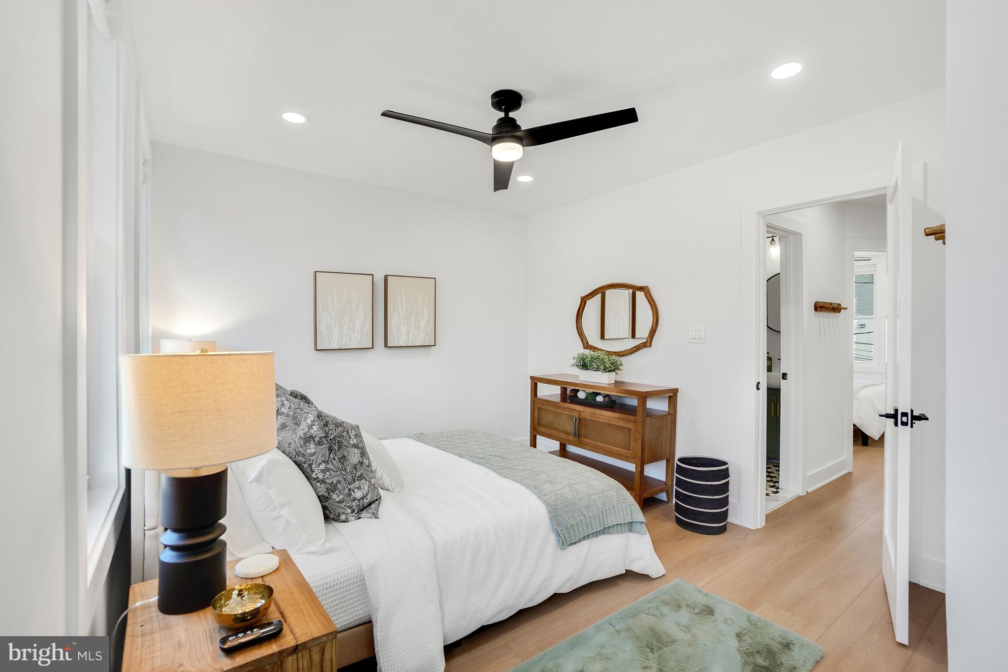 LOCUST POINT - Residential