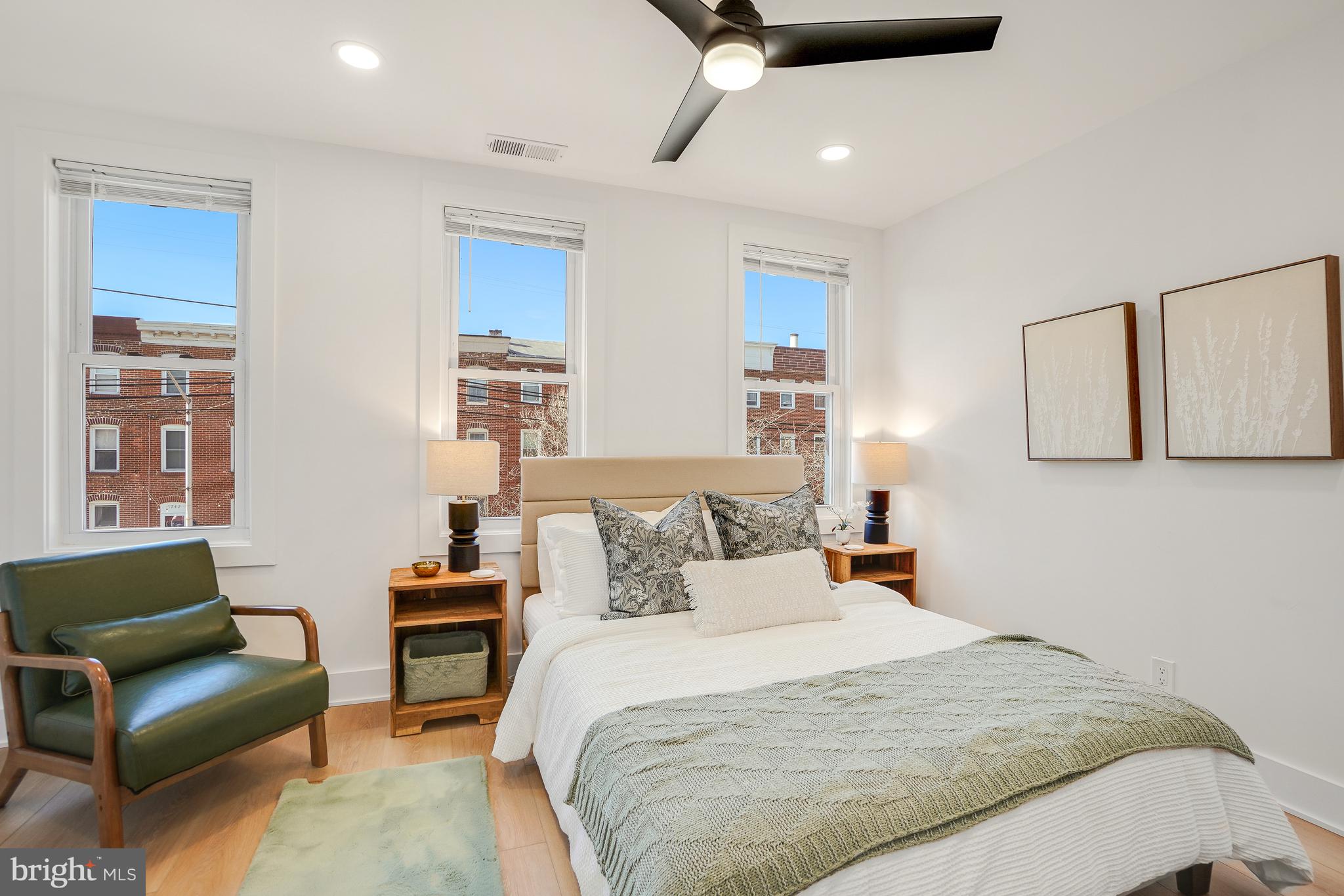 LOCUST POINT - Residential