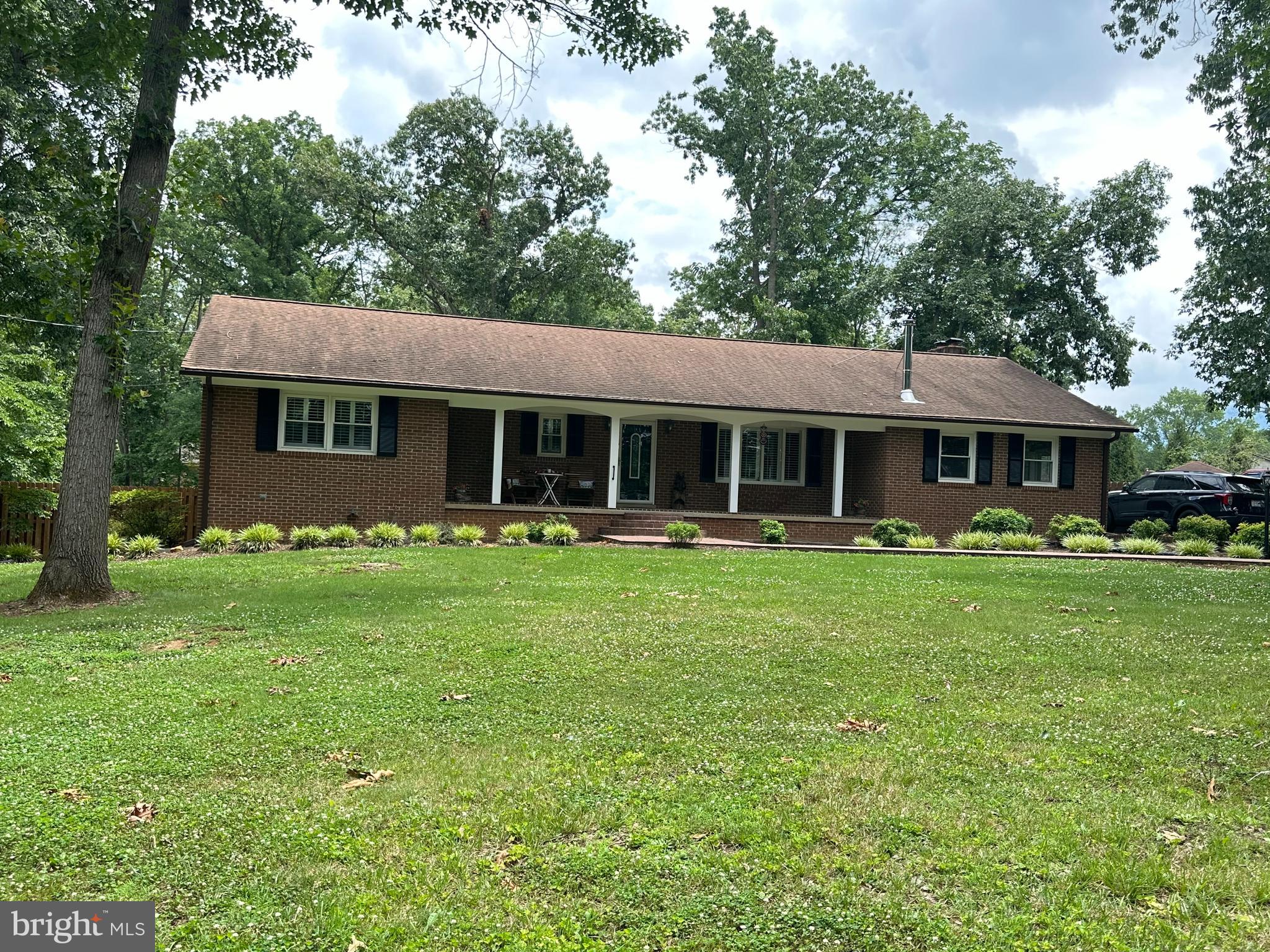 OLD FARMS - Residential