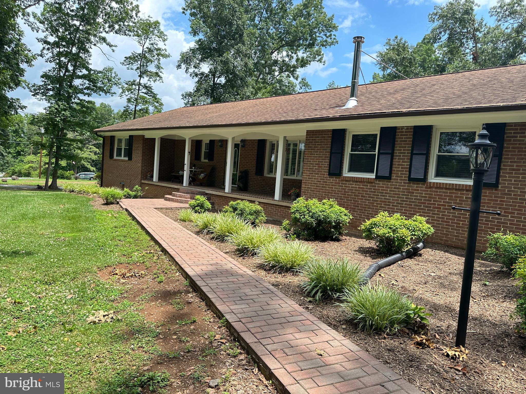 OLD FARMS - Residential