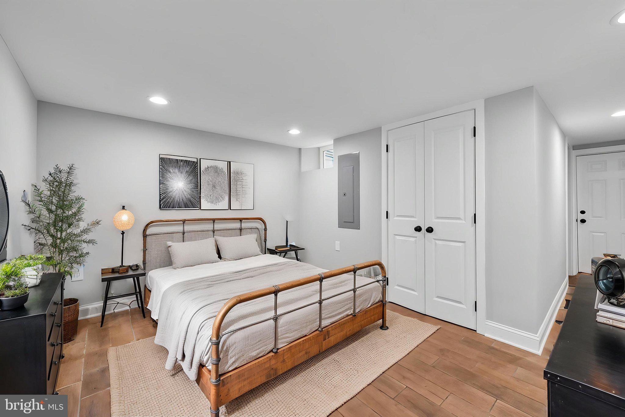 BREWERS HILL - Residential