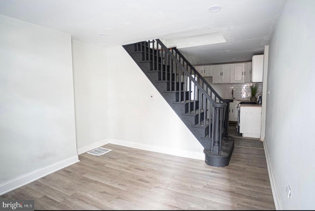 KENSINGTON - Residential