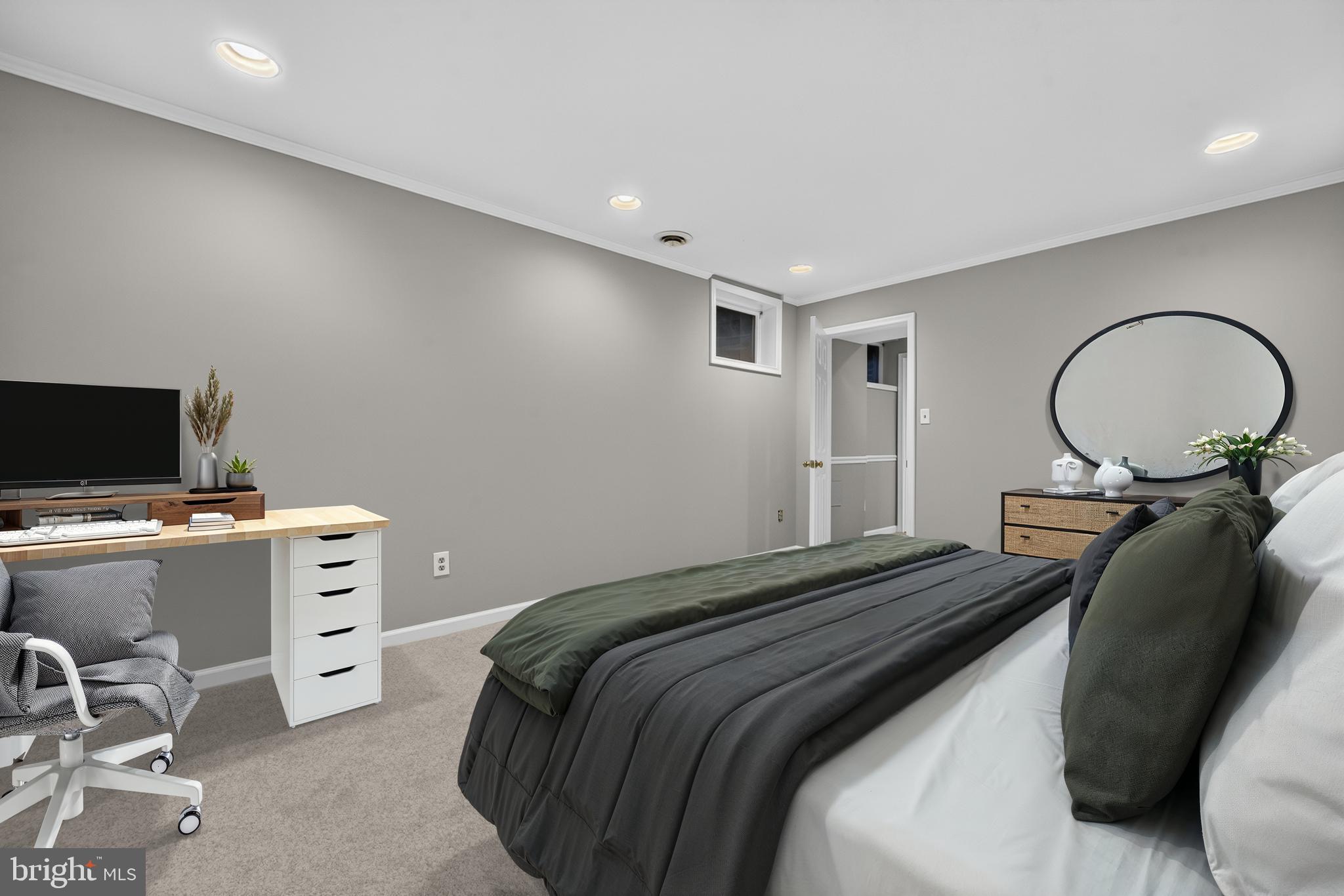 POTOMAC LAKES - Residential