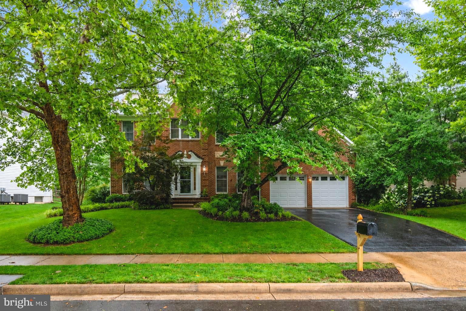 POTOMAC LAKES - Residential