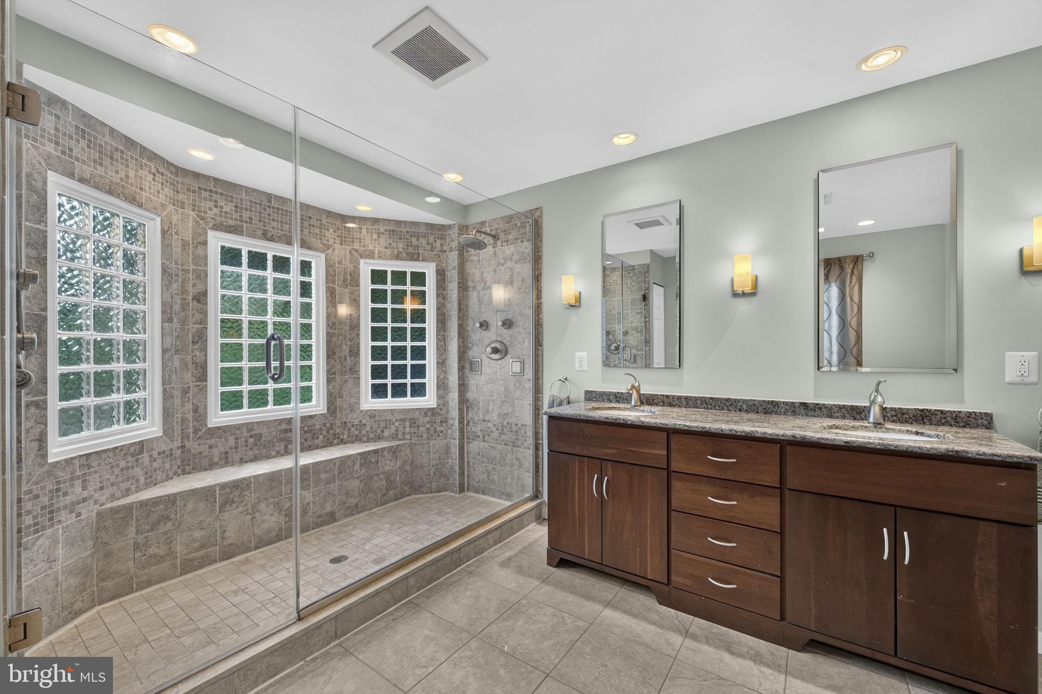 POTOMAC LAKES - Residential