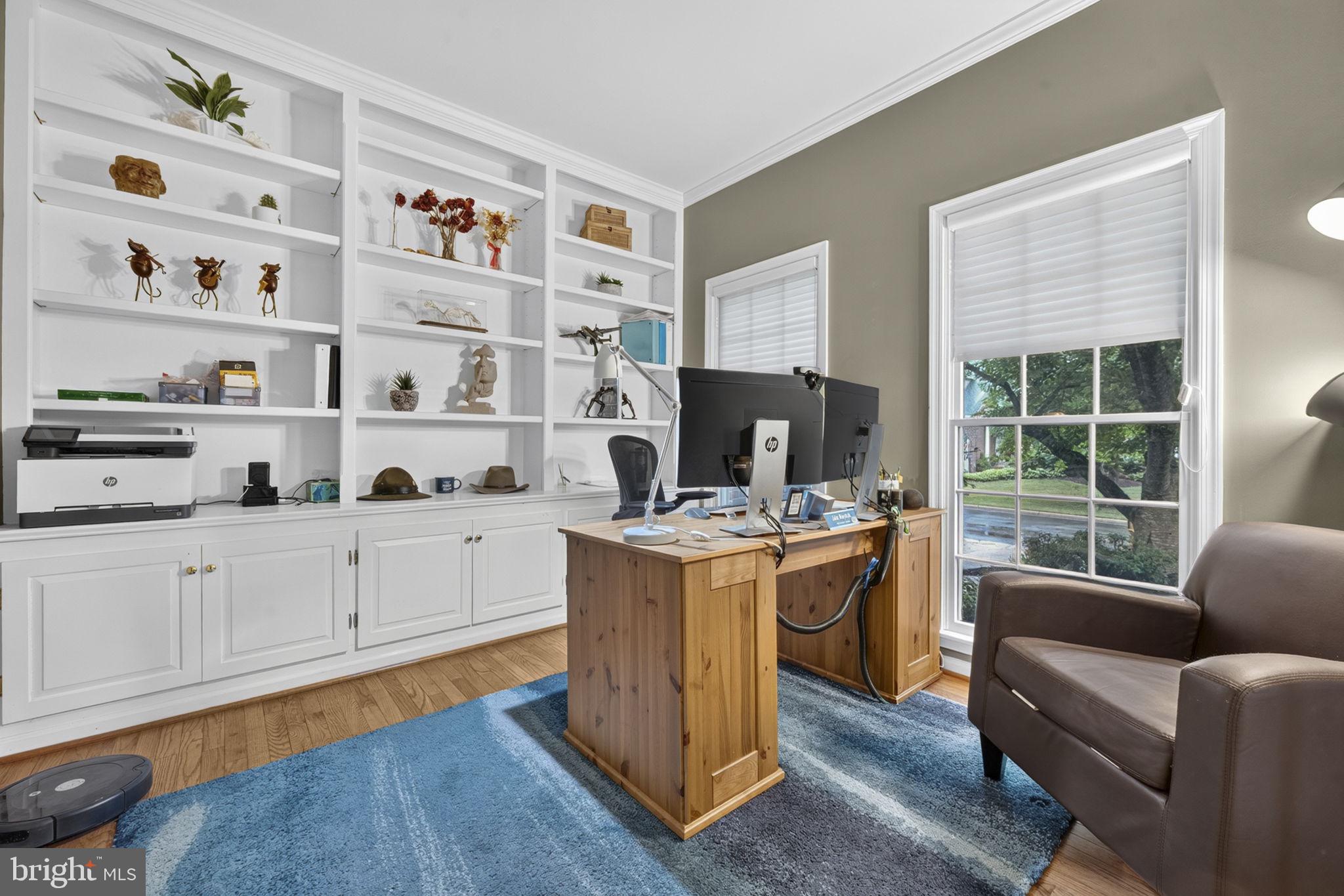 POTOMAC LAKES - Residential