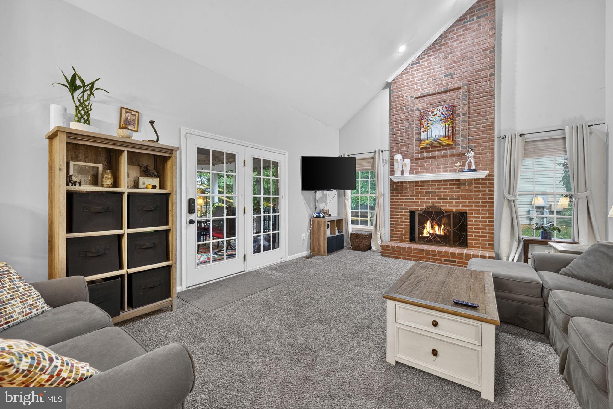 POTOMAC LAKES - Residential