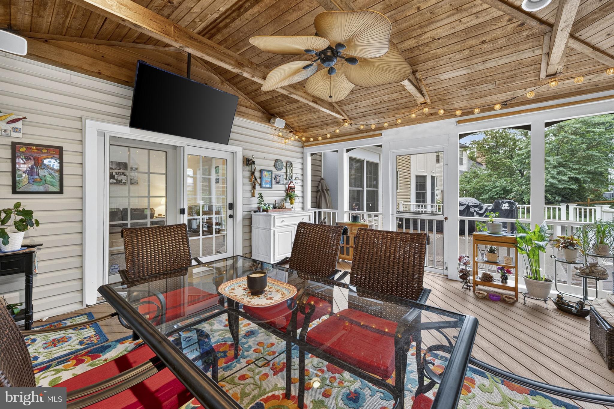 POTOMAC LAKES - Residential