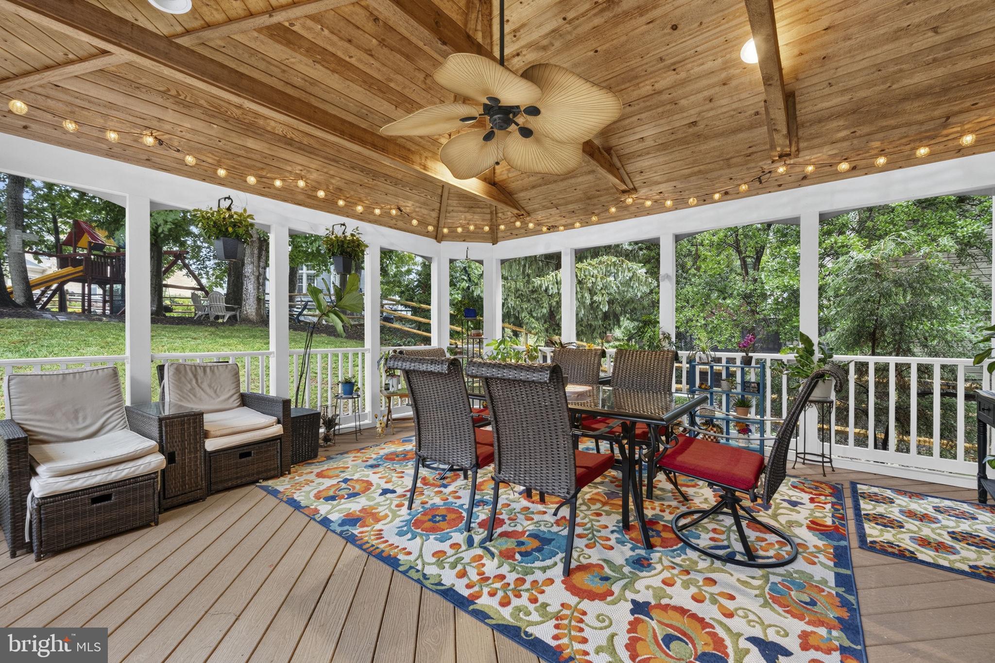 POTOMAC LAKES - Residential