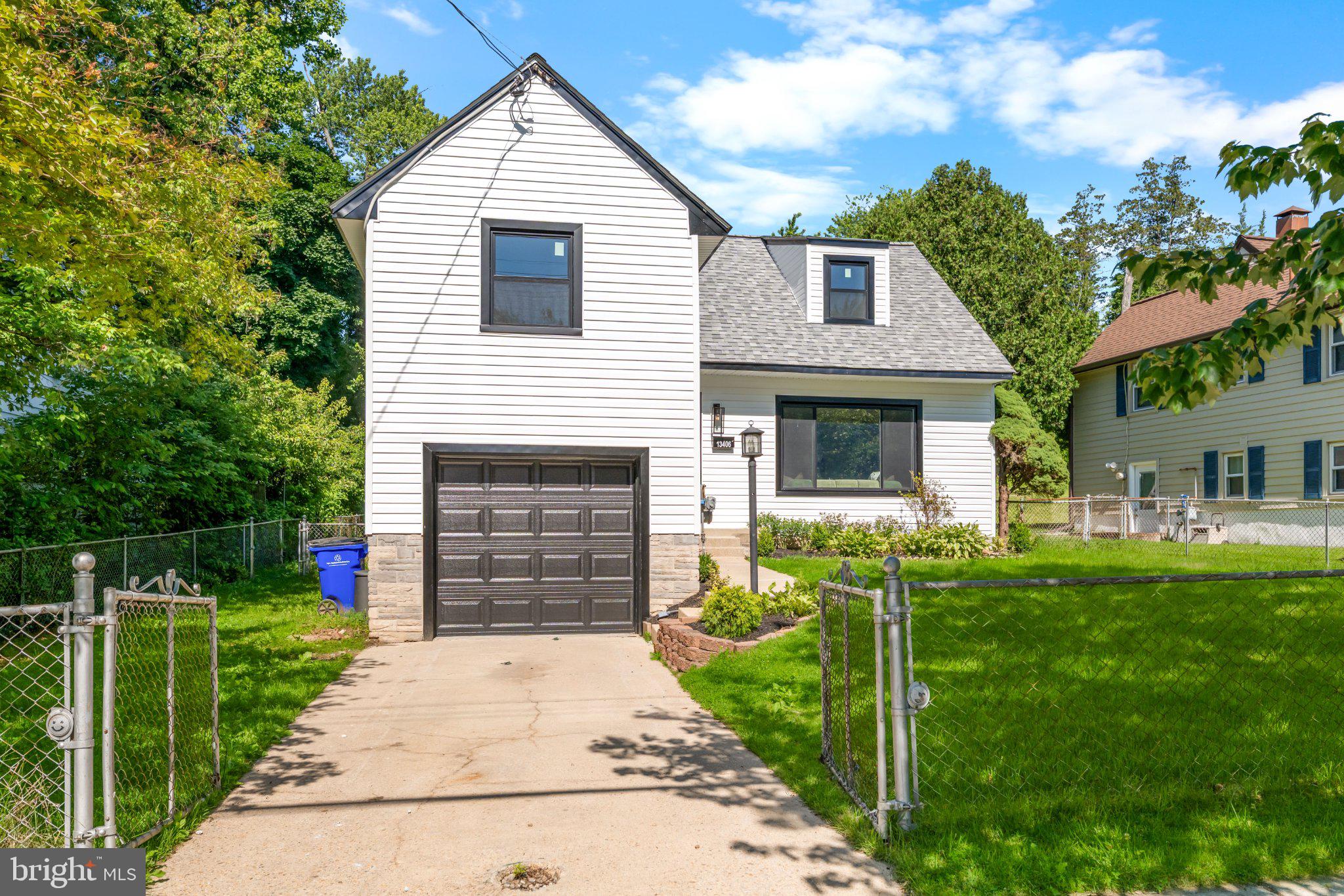 ASPEN HILL - Residential