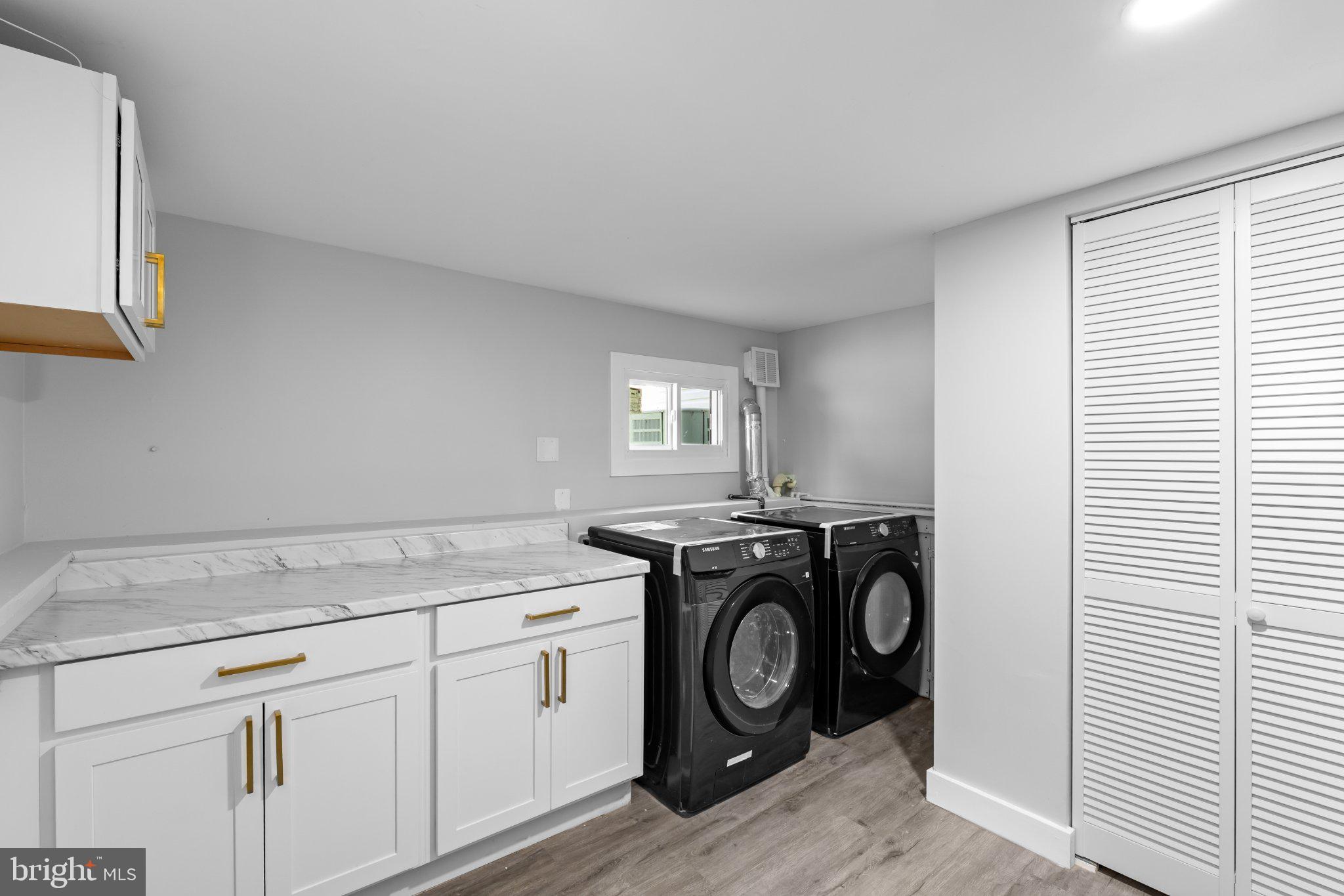 ASPEN HILL - Residential