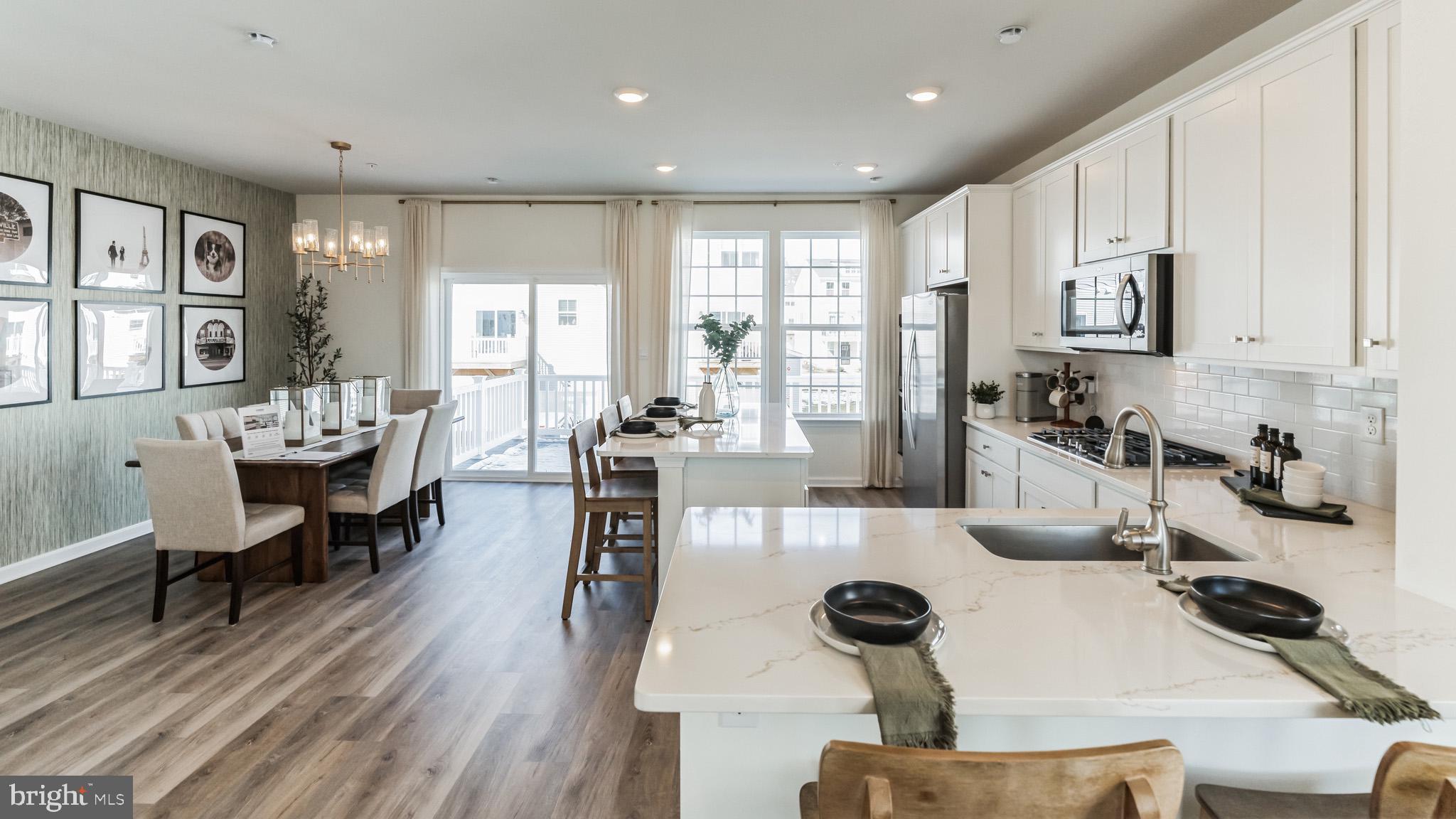 STEELPOINTE - Residential