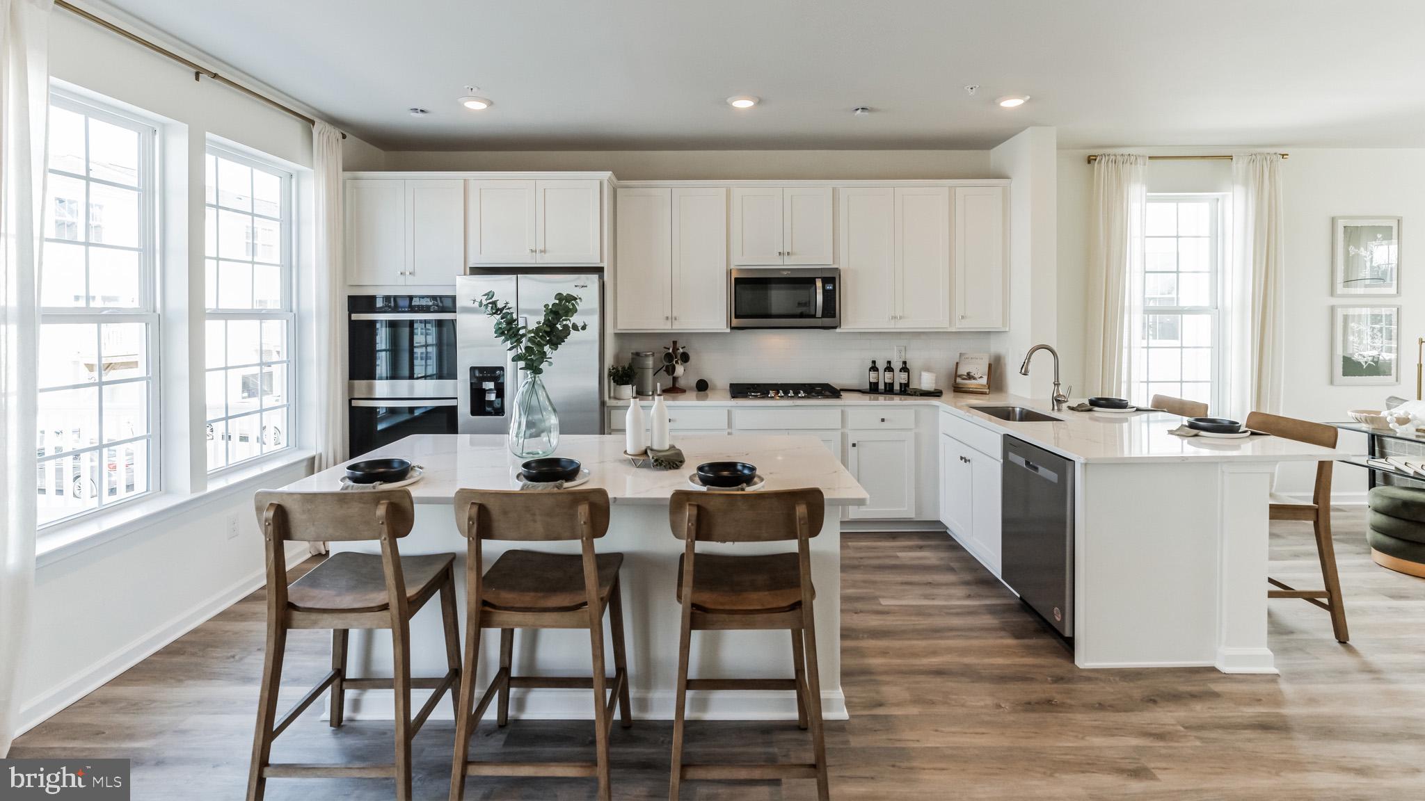 STEELPOINTE - Residential