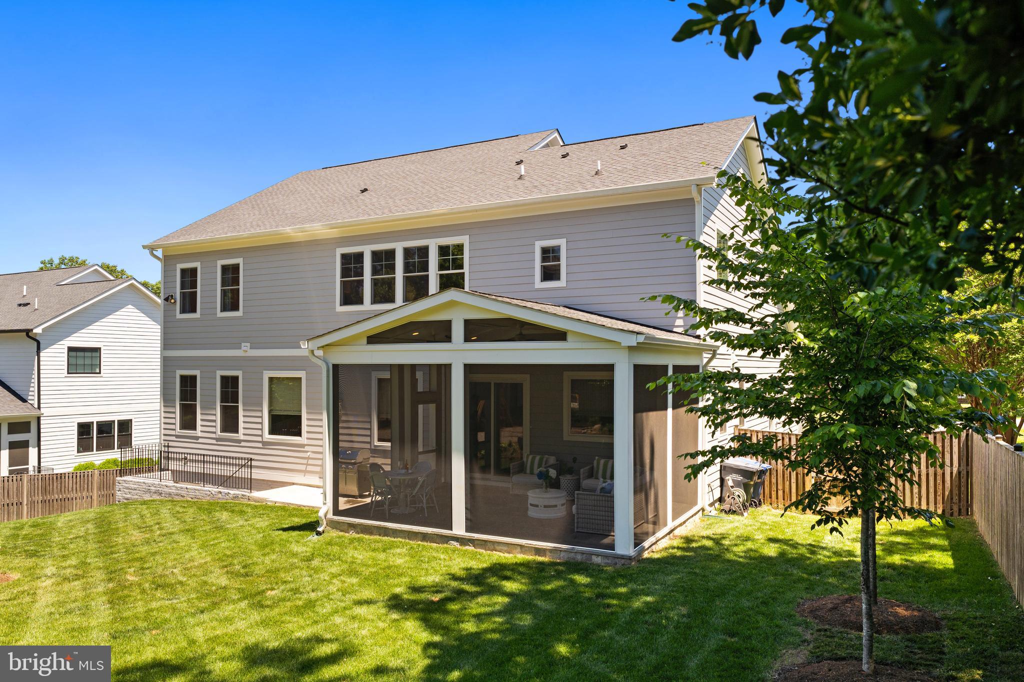 REDDFIELD - Residential