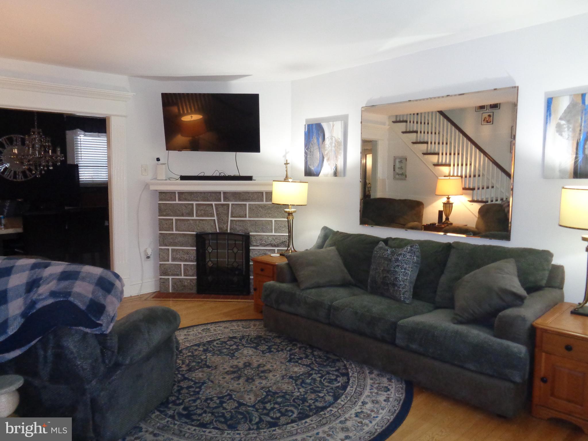 MAYFAIR - Residential