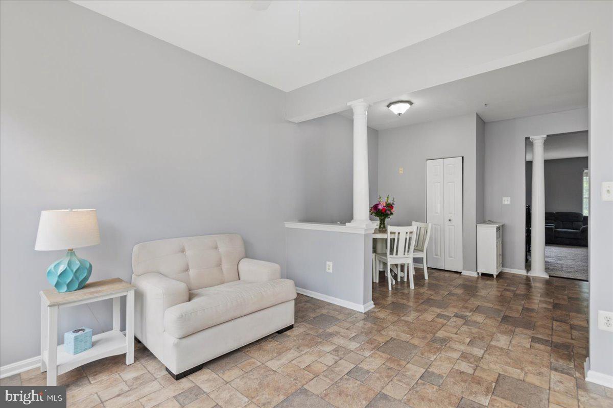 RIVER OAKS - Residential