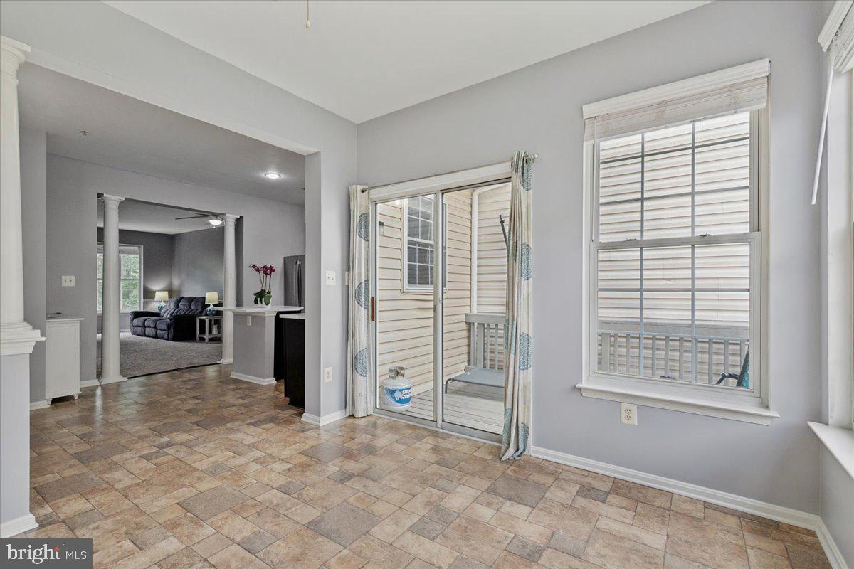 RIVER OAKS - Residential