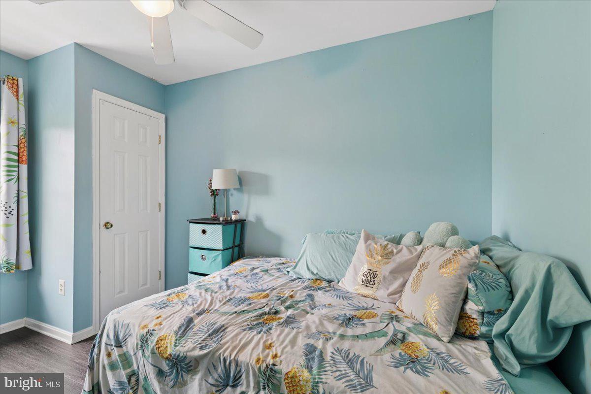 RIVER OAKS - Residential