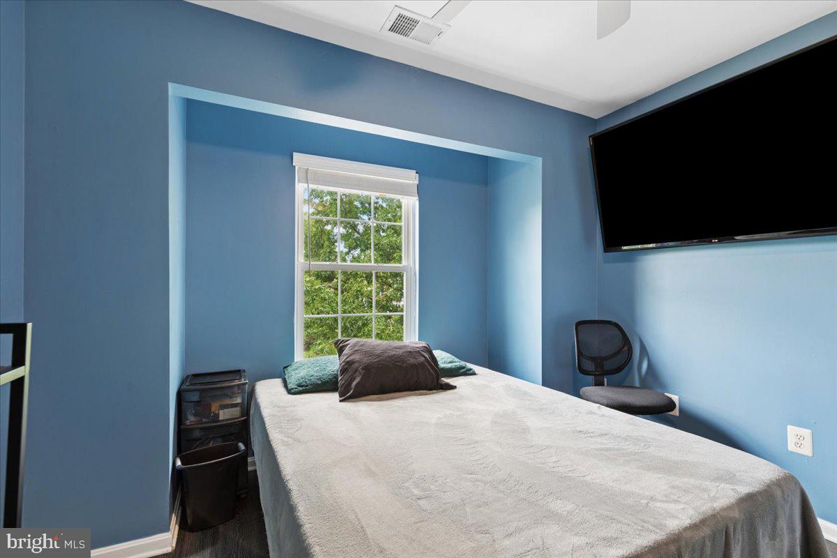 RIVER OAKS - Residential