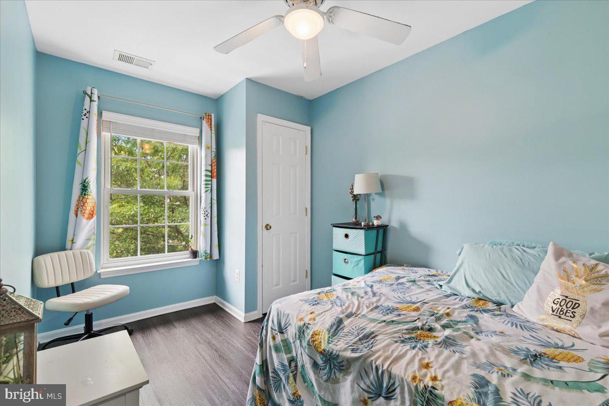 RIVER OAKS - Residential