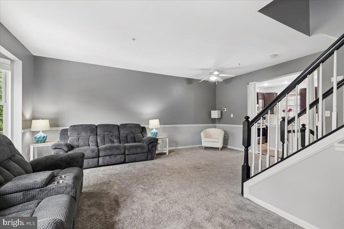 RIVER OAKS - Residential