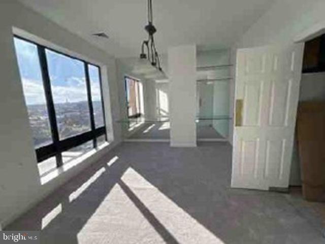 HARBOR COURT CONDOMINIUMS - Residential