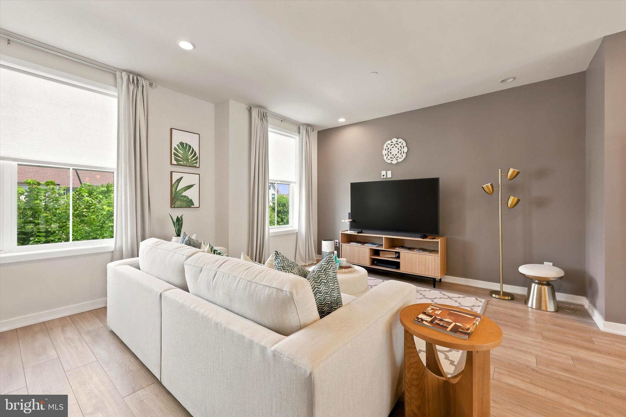 FRANKLIN STATION - Residential