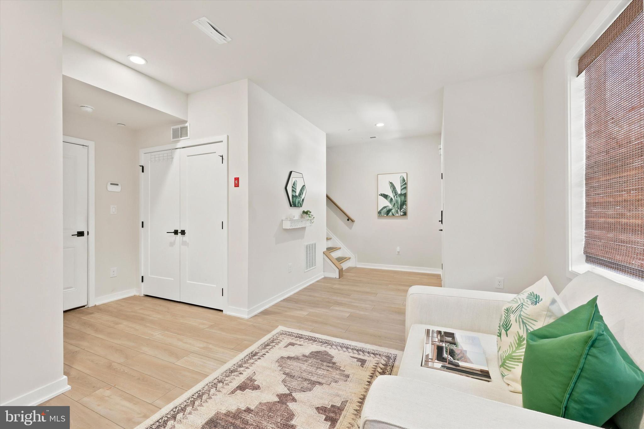 FRANKLIN STATION - Residential