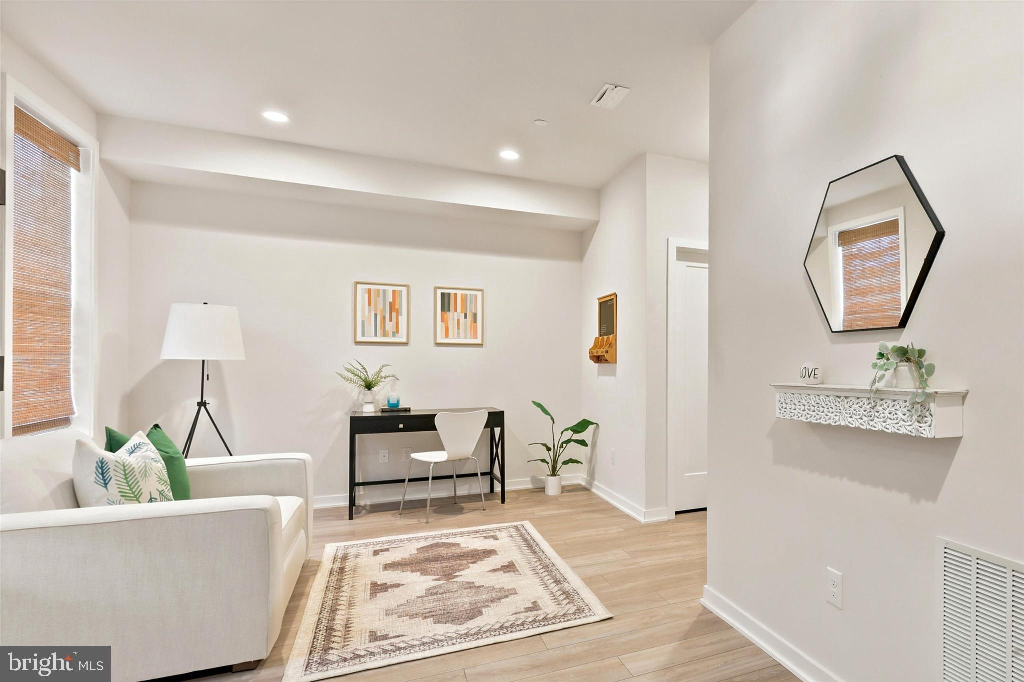 FRANKLIN STATION - Residential