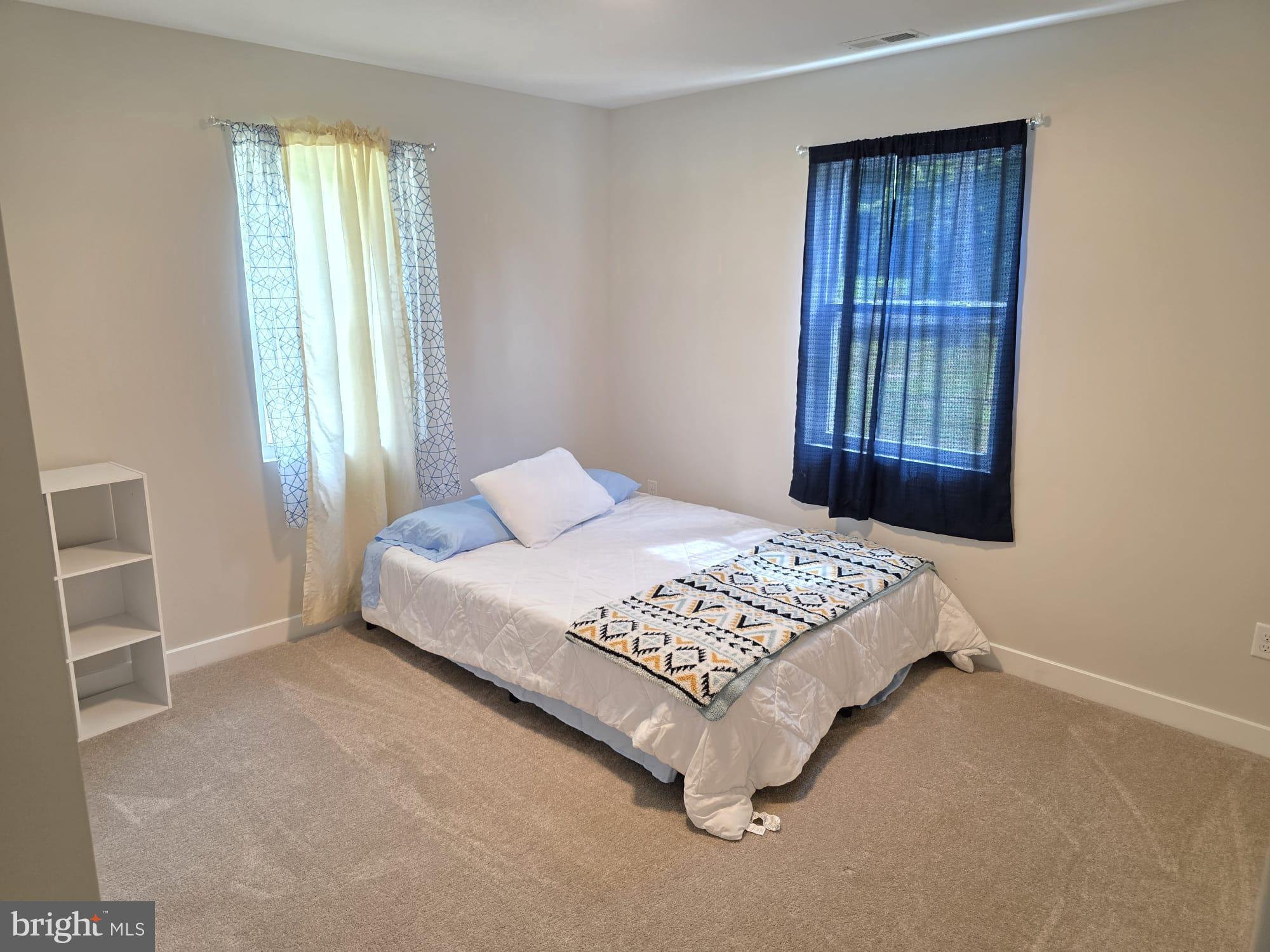 CAROLINE PINES - Residential