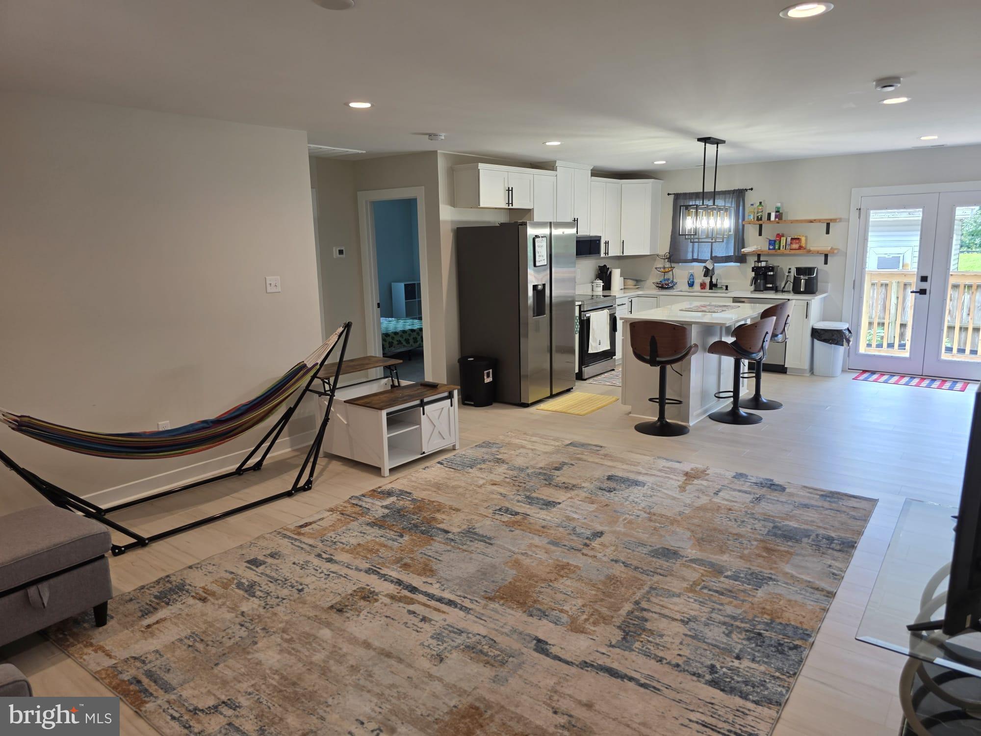 CAROLINE PINES - Residential