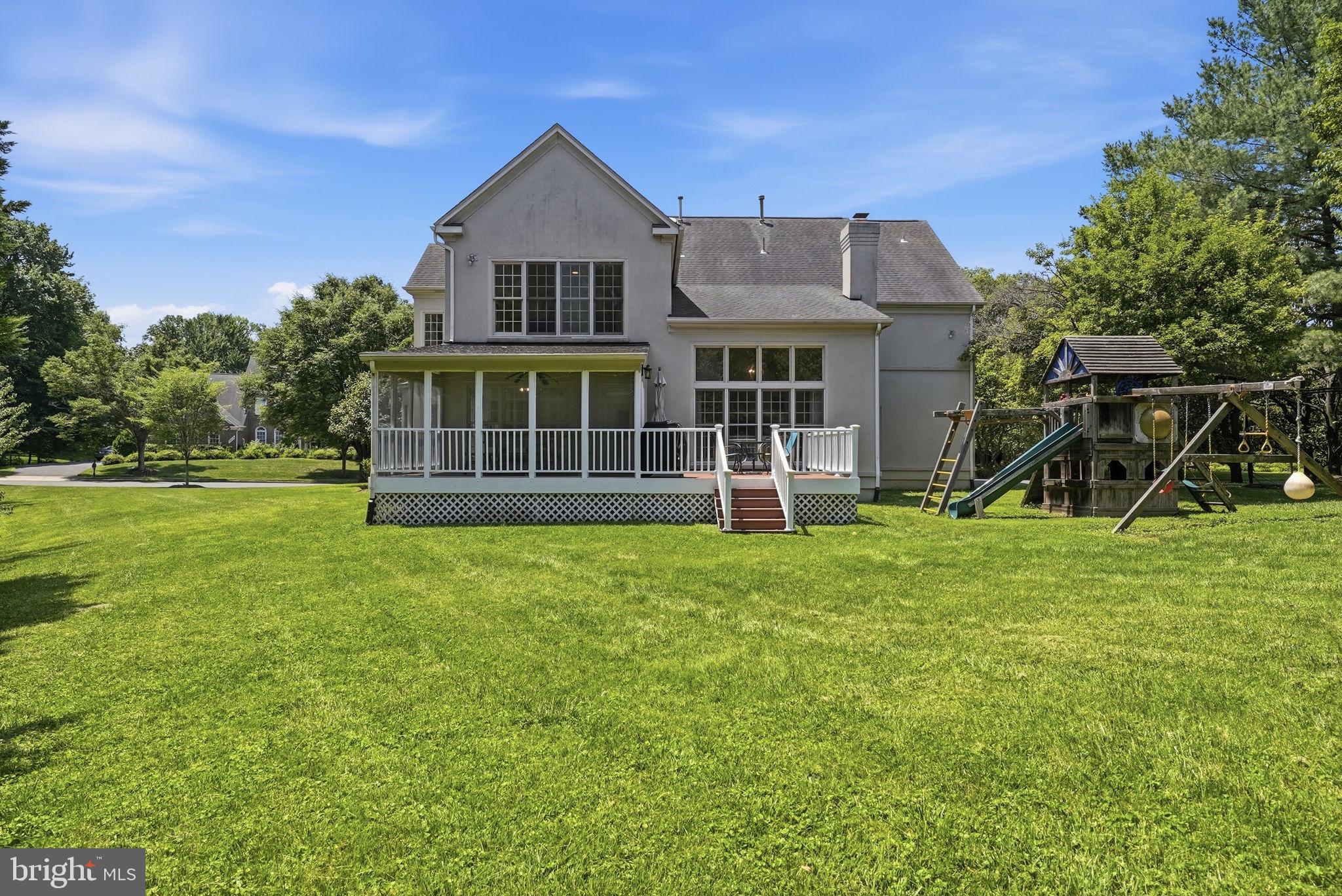 MCLEAN HUNDRED - Residential