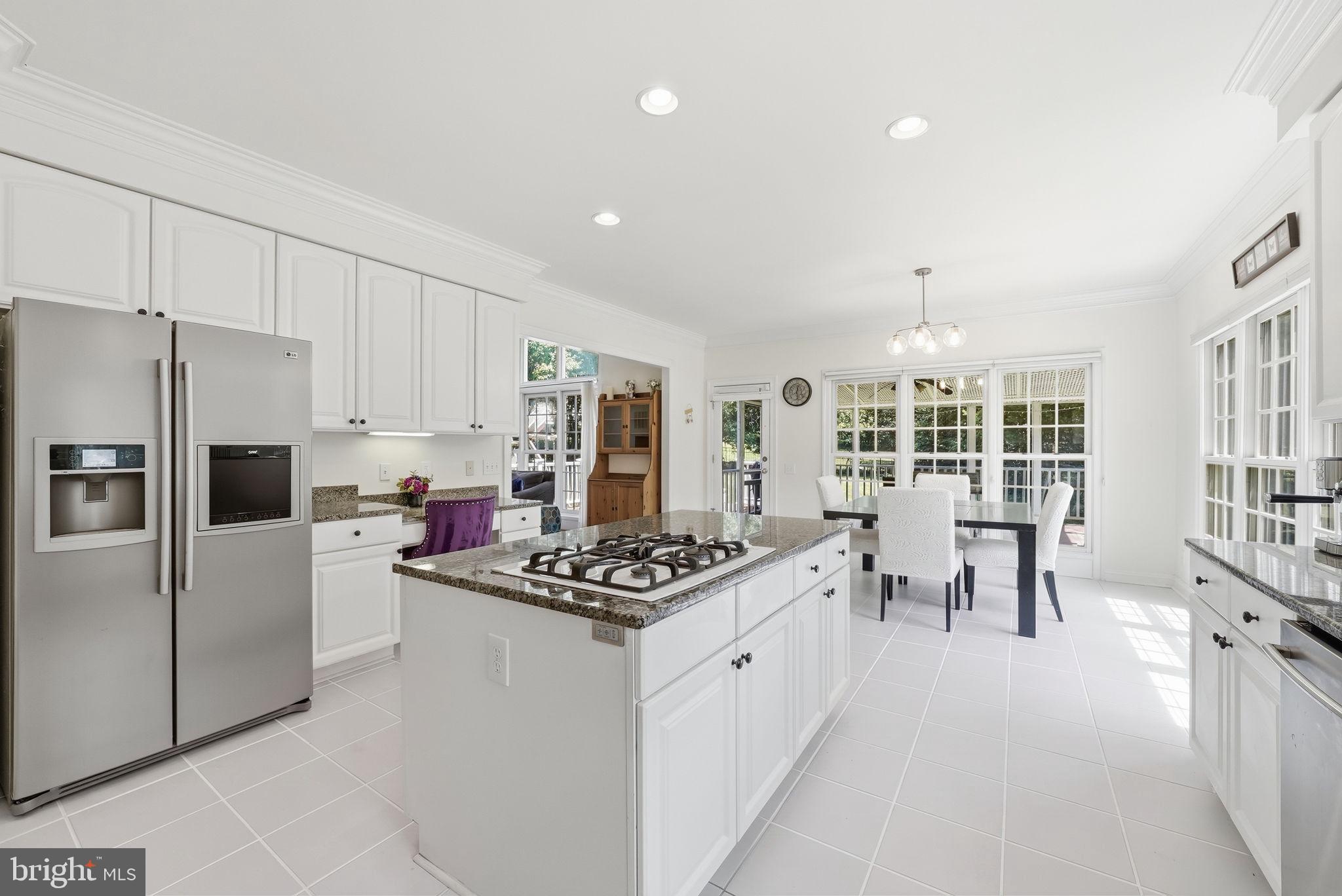 MCLEAN HUNDRED - Residential