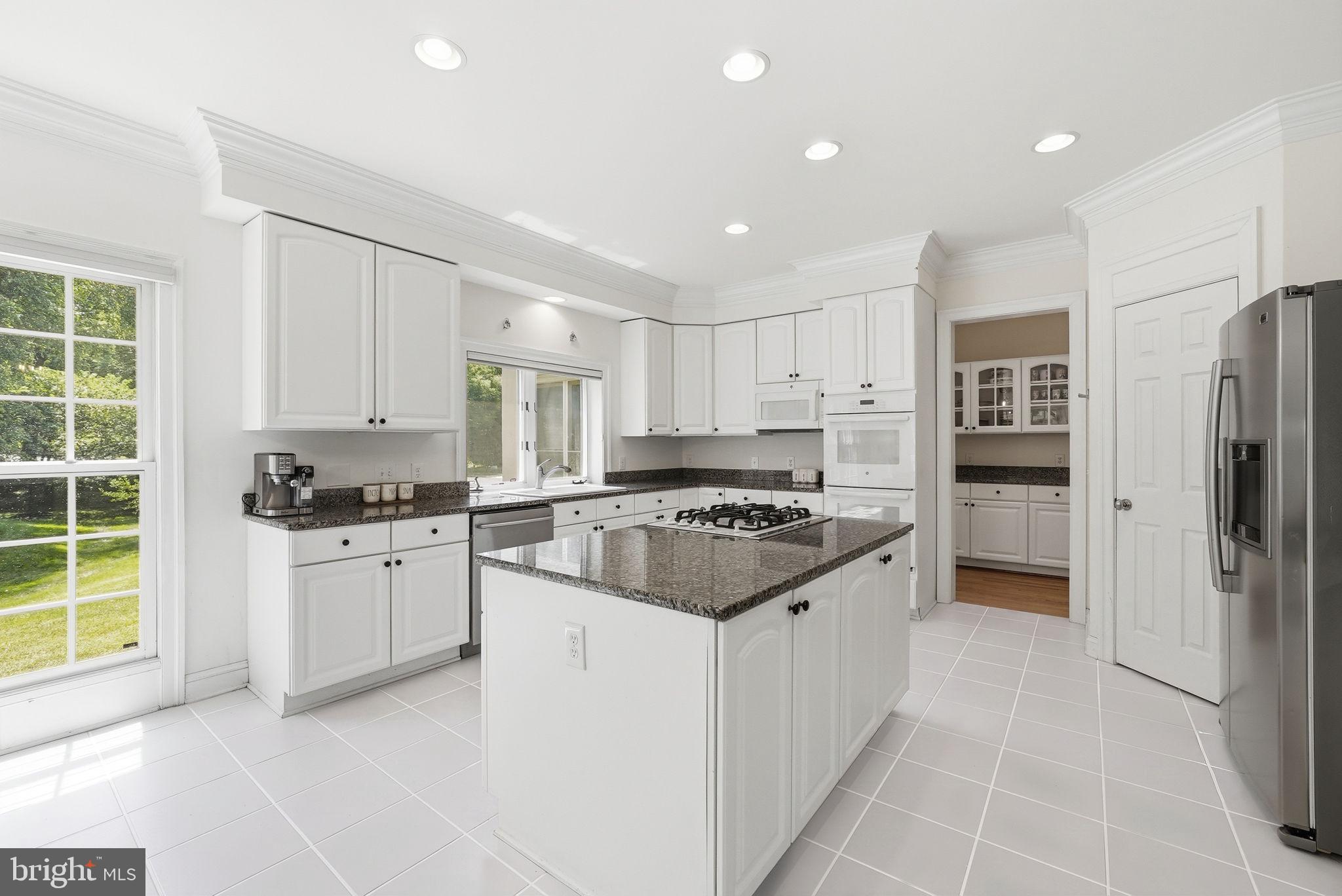 MCLEAN HUNDRED - Residential