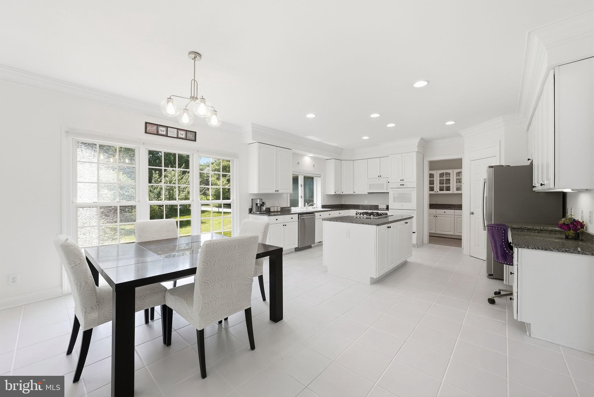 MCLEAN HUNDRED - Residential