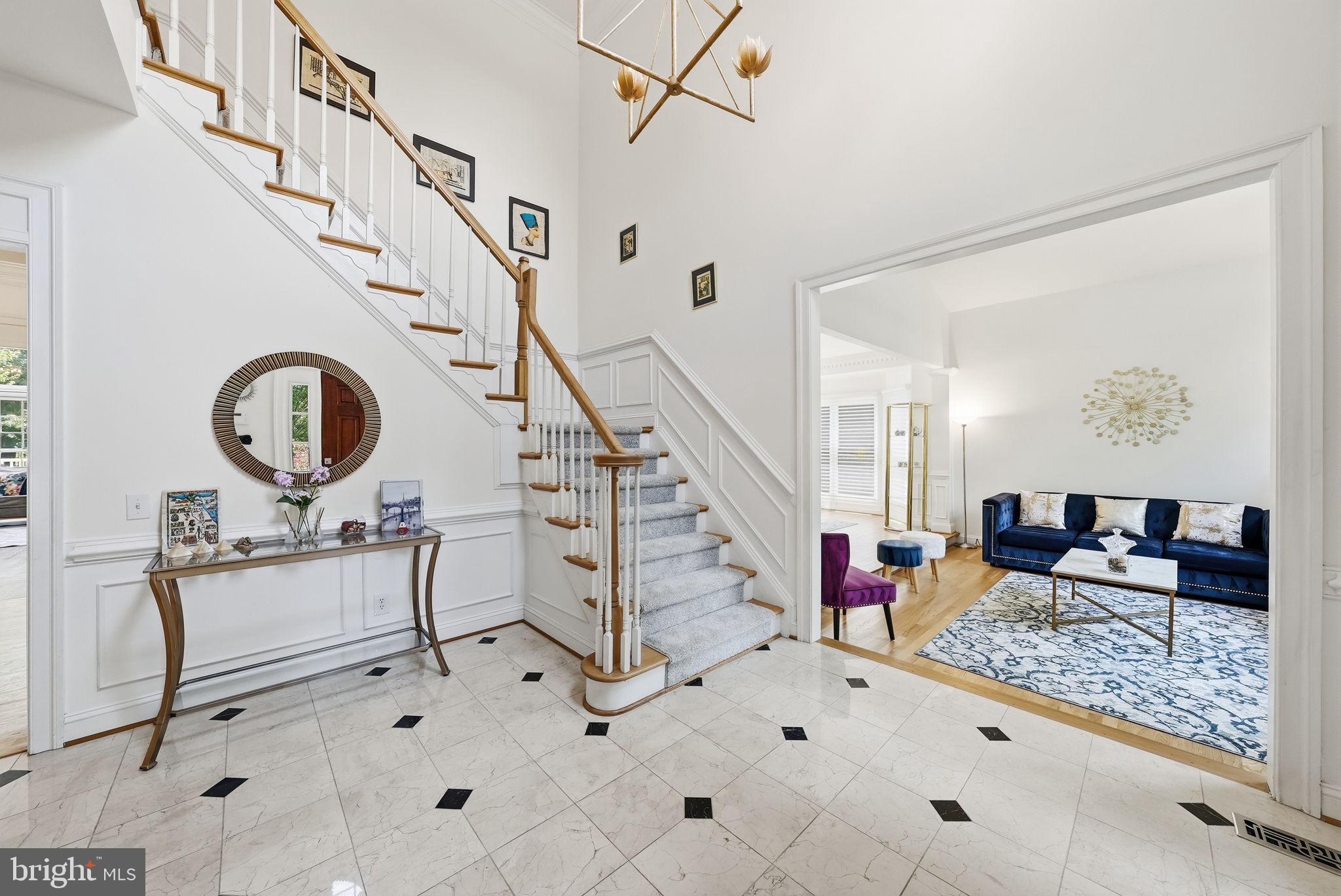 MCLEAN HUNDRED - Residential