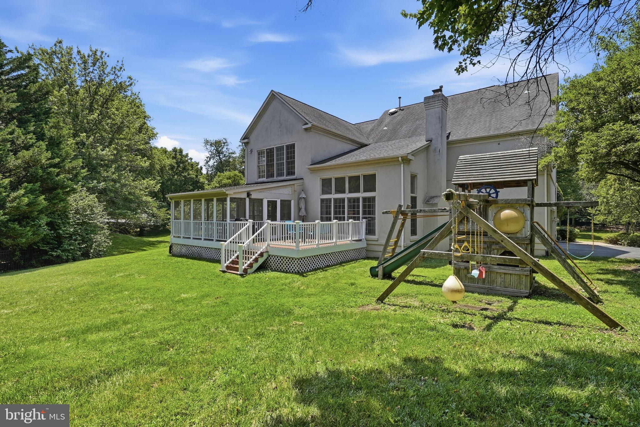 MCLEAN HUNDRED - Residential