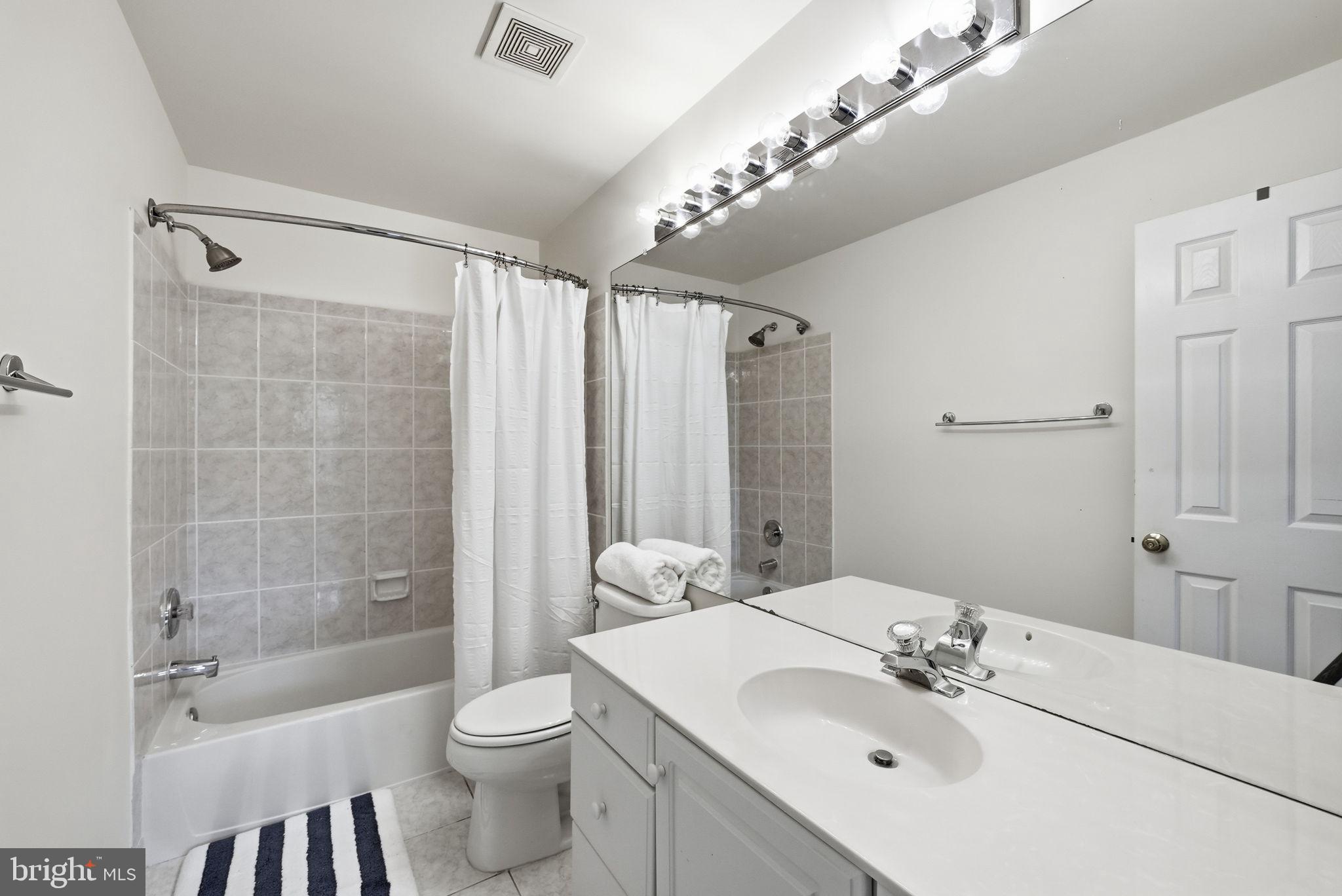 MCLEAN HUNDRED - Residential