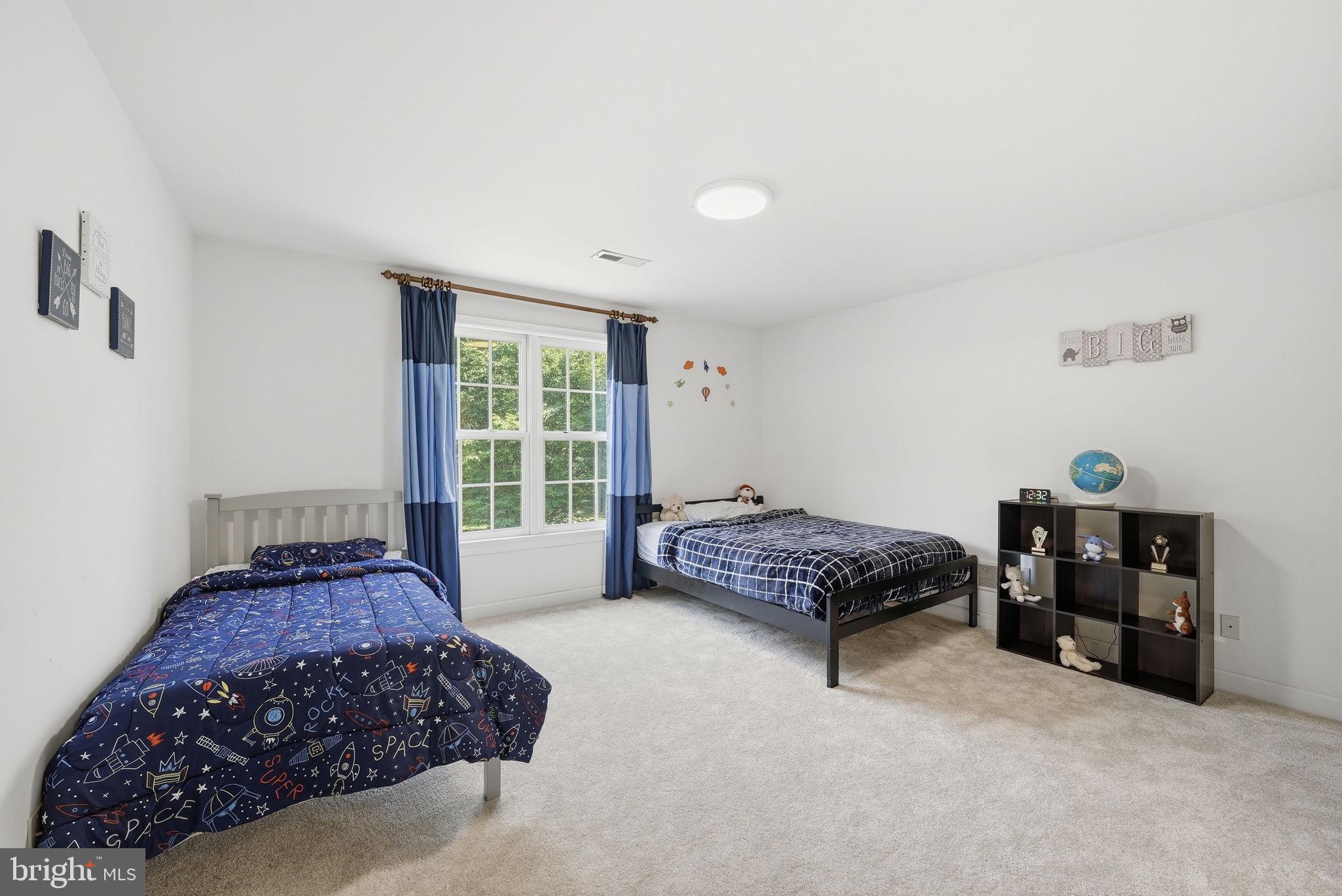 MCLEAN HUNDRED - Residential