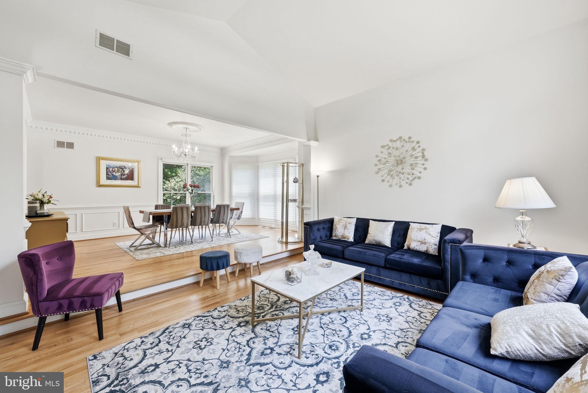 MCLEAN HUNDRED - Residential